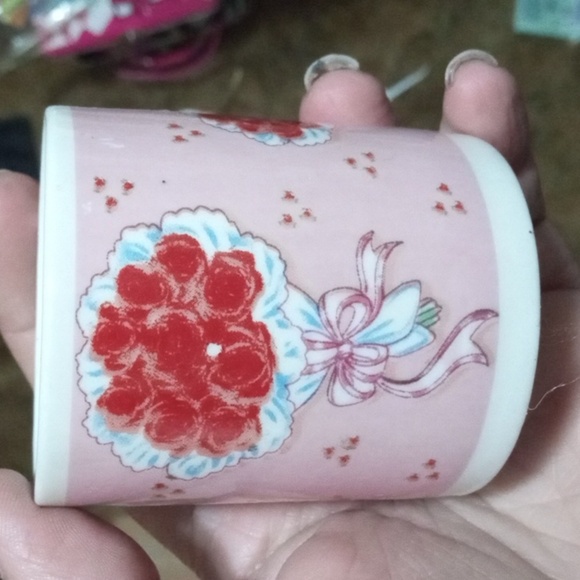 Small Essential Peony Mug - Picture 2 of 5